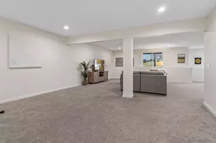 1583 Bluewater Ln, Woodbury, MN 55129 - Photo 52