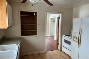 730 Alcove St, Albert Lea, MN 56007 - Photo 8