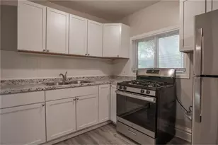 1333 Pacific St, Saint Paul, MN 55106 - Photo 4