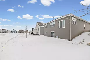 3825 Henna Ave N, Oakdale, MN 55128 - Photo 36