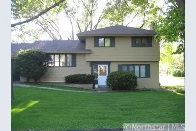 2200 Windsor Lake Drive, Hopkins, MN 55305 - Photo 2