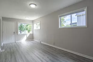 1183 Edgerton St, Saint Paul, MN 55130 - Photo 4