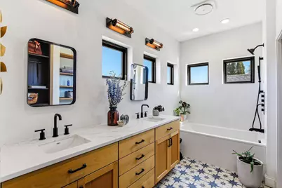 2717 Glenwood Avenue, Minneapolis, MN 55405 - Photo 32