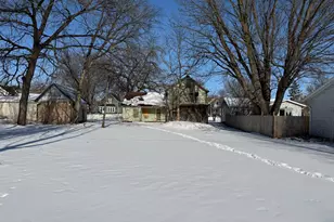 204 W Franklin St, Morristown, MN 55052 - Photo 2