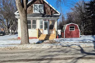 603 Black Oak Ave, Montevideo, MN 56265 - Photo 2