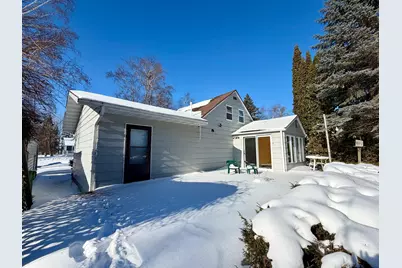 602 Main Avenue N, Roseau, MN 56751 - Photo 2
