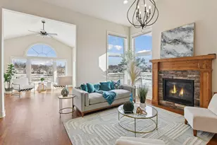 8823 Fraizer Street NE, Blaine, MN 55014 - Photo 4