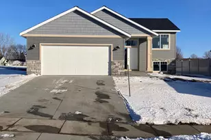 705 State St, Kenyon, MN 55946 - Photo 2