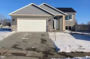 705 State St, Kenyon, MN 55946 - Photo 2