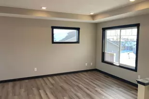 705 State St, Kenyon, MN 55946 - Photo 4