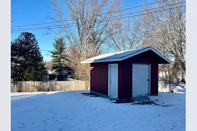 7008 Hill Place N, Crystal, MN 55427 - Photo 16