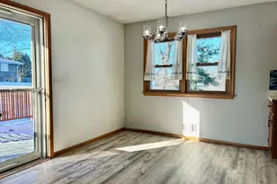 7008 Hill Pl N, Crystal, MN 55427 - Photo 4