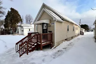 2140 2nd Ave W, Hibbing, MN 55746 - Photo 2