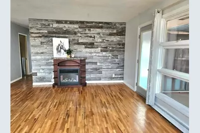 308 Maple Avenue S, Thief River Falls, MN 56701 - Photo 6
