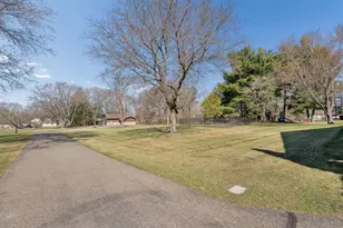 4151 Rice St, Shoreview, MN 55126 - Photo 10