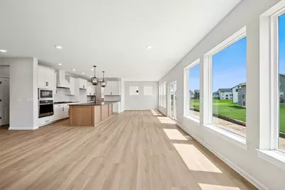 10577 Minnesota Lane N, Maple Grove, MN 55369 - Photo 4