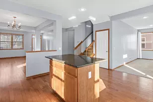 1763 Switchgrass Ct, Shakopee, MN 55379 - Photo 6