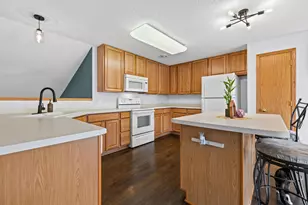 343 Heritage Trail, Circle Pines, MN 55014 - Photo 10