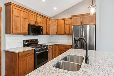 1635 72nd Avenue, Hammond, WI 54015 - Photo 4
