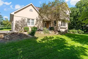 10668 Alton Ct, Inver Grove Heights, MN 55077 - Photo 2