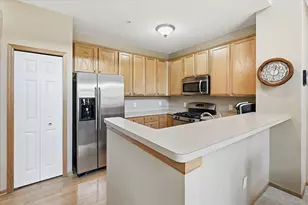 1243 Majestic Ave, Maplewood, MN 55109 - Photo 12