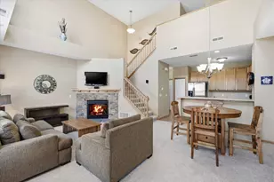 1243 Majestic Ave, Maplewood, MN 55109 - Photo 6