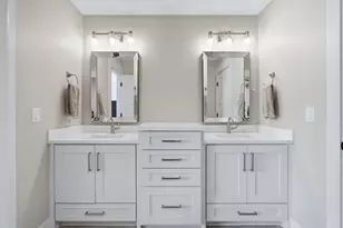 4501 Dunham Dr, Edina, MN 55435 - Photo 48