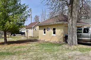 622 7th St, Sibley, IA 51249 - Photo 36