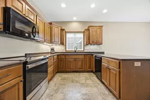 3636 Cypress Ln S, Fargo, ND 58104 - Photo 6