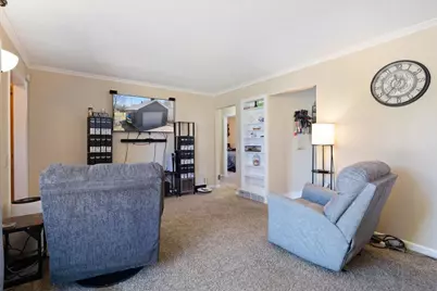 3914 5th Avenue E, Hibbing, MN 55746 - Photo 6