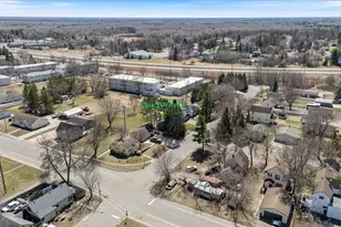 3914 5th Ave E, Hibbing, MN 55746 - Photo 34