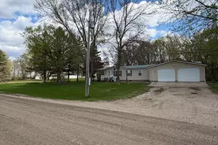 37026 710th Ave, Saint James, MN 56081 - Photo 1