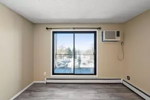 401 E Burnsville Pkwy, Burnsville, MN 55337 - Photo 14