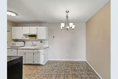 401 E Burnsville Parkway #318, Burnsville, MN 55337 - Photo 12