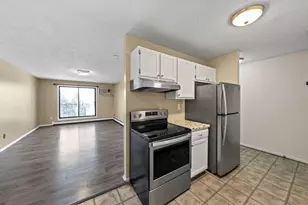 401 E Burnsville Pkwy, Burnsville, MN 55337 - Photo 10