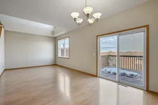 4646 Blaylock Way, Inver Grove Heights, MN 55076 - Photo 4