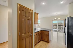 4646 Blaylock Way, Inver Grove Heights, MN 55076 - Photo 8