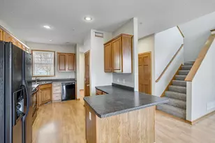 4646 Blaylock Way, Inver Grove Heights, MN 55076 - Photo 6