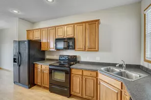 4646 Blaylock Way, Inver Grove Heights, MN 55076 - Photo 2