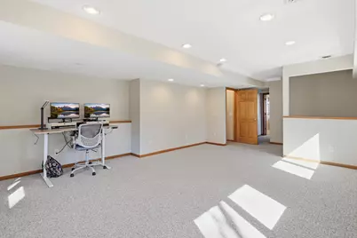 1574 Lake Susan Hills Drive, Chanhassen, MN 55317 - Photo 20