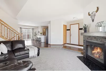 1574 Lake Susan Hills Drive, Chanhassen, MN 55317 - Photo 4