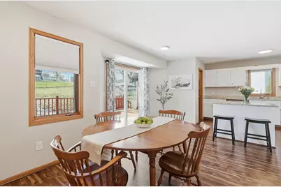 1574 Lake Susan Hills Drive, Chanhassen, MN 55317 - Photo 6