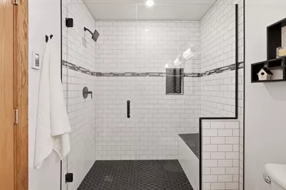 1574 Lake Susan Hills Drive, Chanhassen, MN 55317 - Photo 18