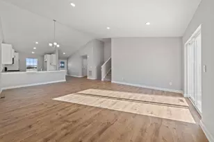 2223 La Tour Dr, Shakopee, MN 55379 - Photo 8