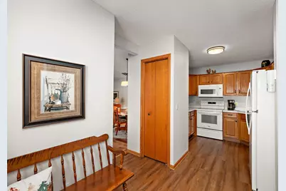 418 Sarazin Street, Shakopee, MN 55379 - Photo 12