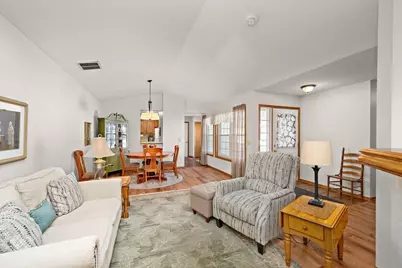 418 Sarazin Street, Shakopee, MN 55379 - Photo 8