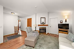 418 Sarazin St, Shakopee, MN 55379 - Photo 8