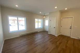 776 Neville Ct SE, Rochester, MN 55904 - Photo 4