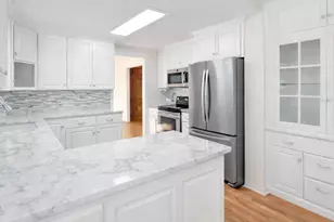 5920 Wisconsin Cir N, New Hope, MN 55428 - Photo 4