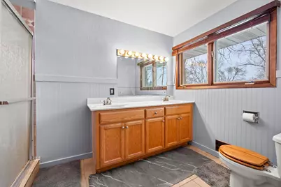 1020 Roberts Road SW, Hutchinson, MN 55350 - Photo 16